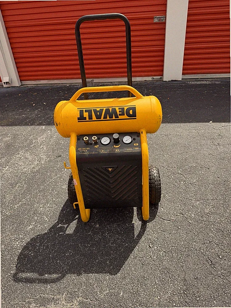 Dewalt Compressor